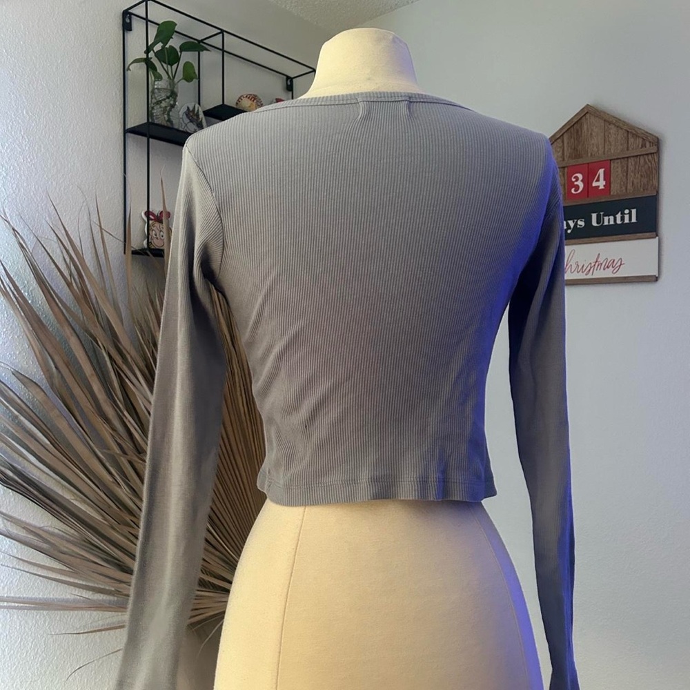 Gray Ribbed Button-Up Women's Top - Picture 3 of 3